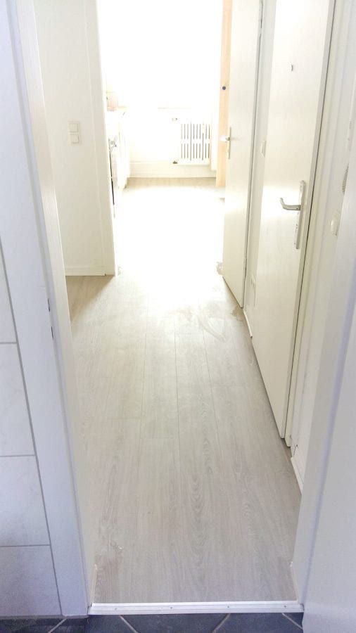 Sanierung von altem Steinholzestrich durch modernen Vinyl-Designklickbelag-04