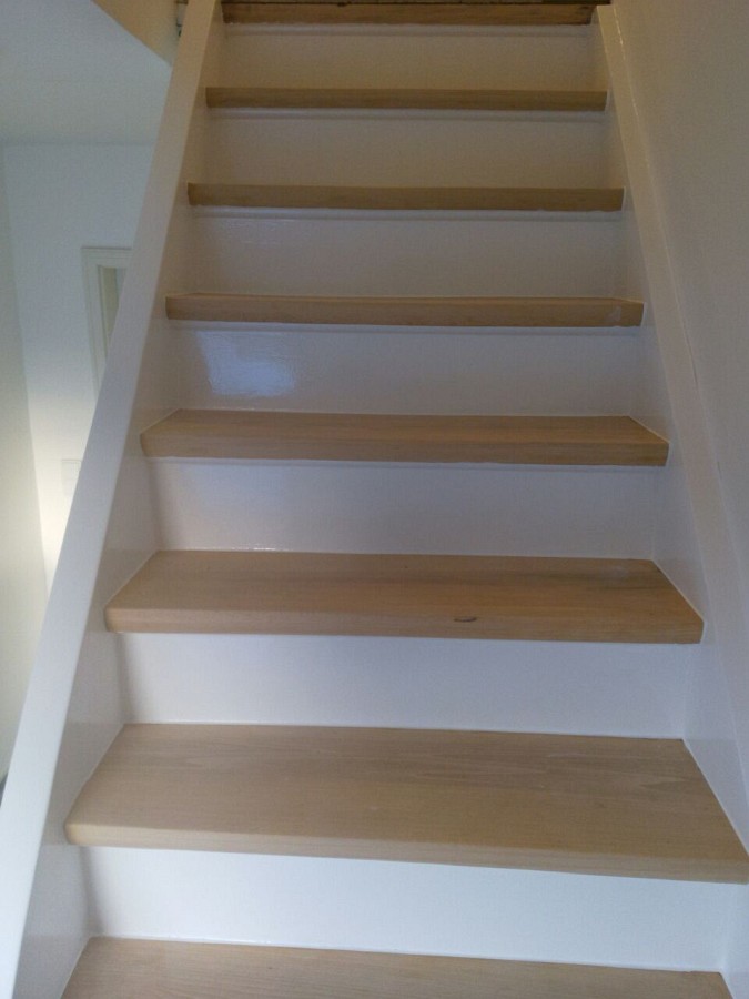 Aufarbeitung einer alten Holztreppe