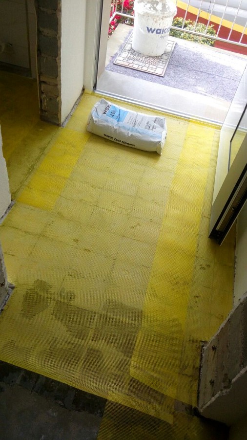 Umfangreiche Estrichinstandsetzung und Verlegung von Vinyl-Designboden im XL-Landhausdielenformat-01