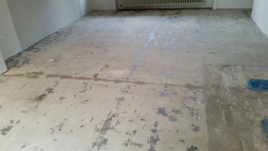 Parkettsanierung: Ausbau von Mosaikparkett und Neuverlegung von Landhausdielen im XL-Format-05