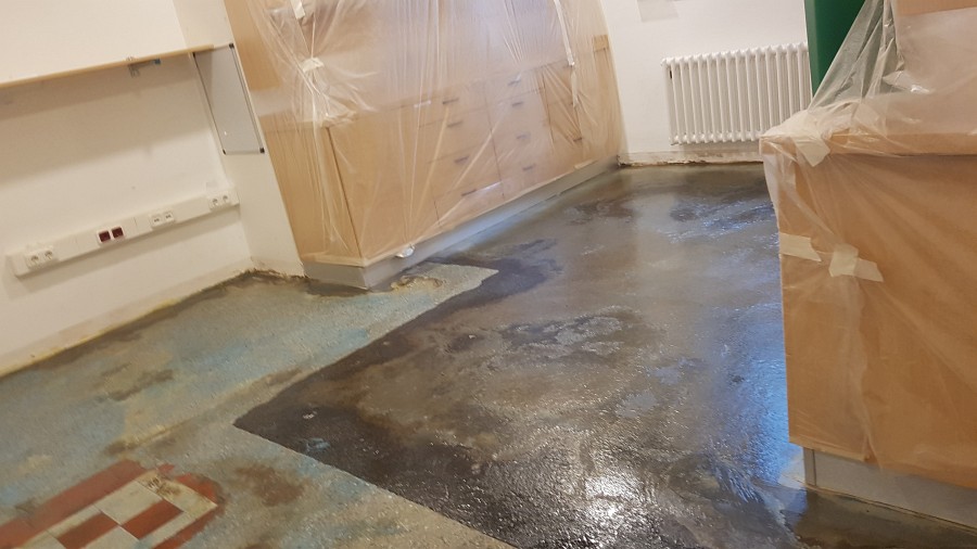 Schichtweiser Aufbau einer neuen Bodenbeschichtung