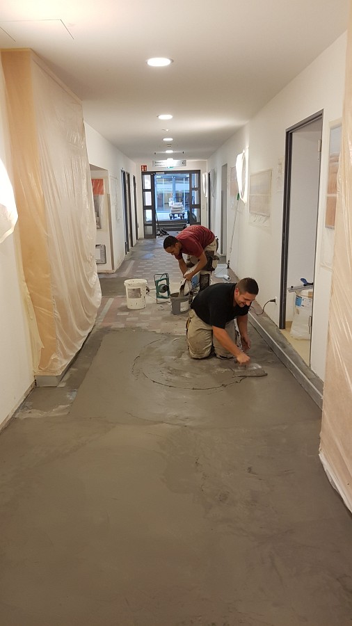 Schichtweiser Aufbau einer neuen Bodenbeschichtung