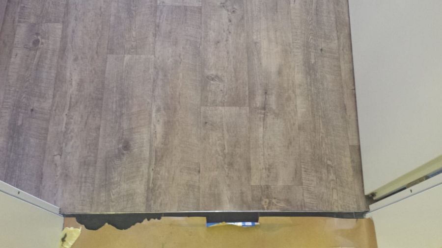 150m² PVC-Bodenbelag für industrielle Nutzung und höchste Beanspruchungsklassen-04