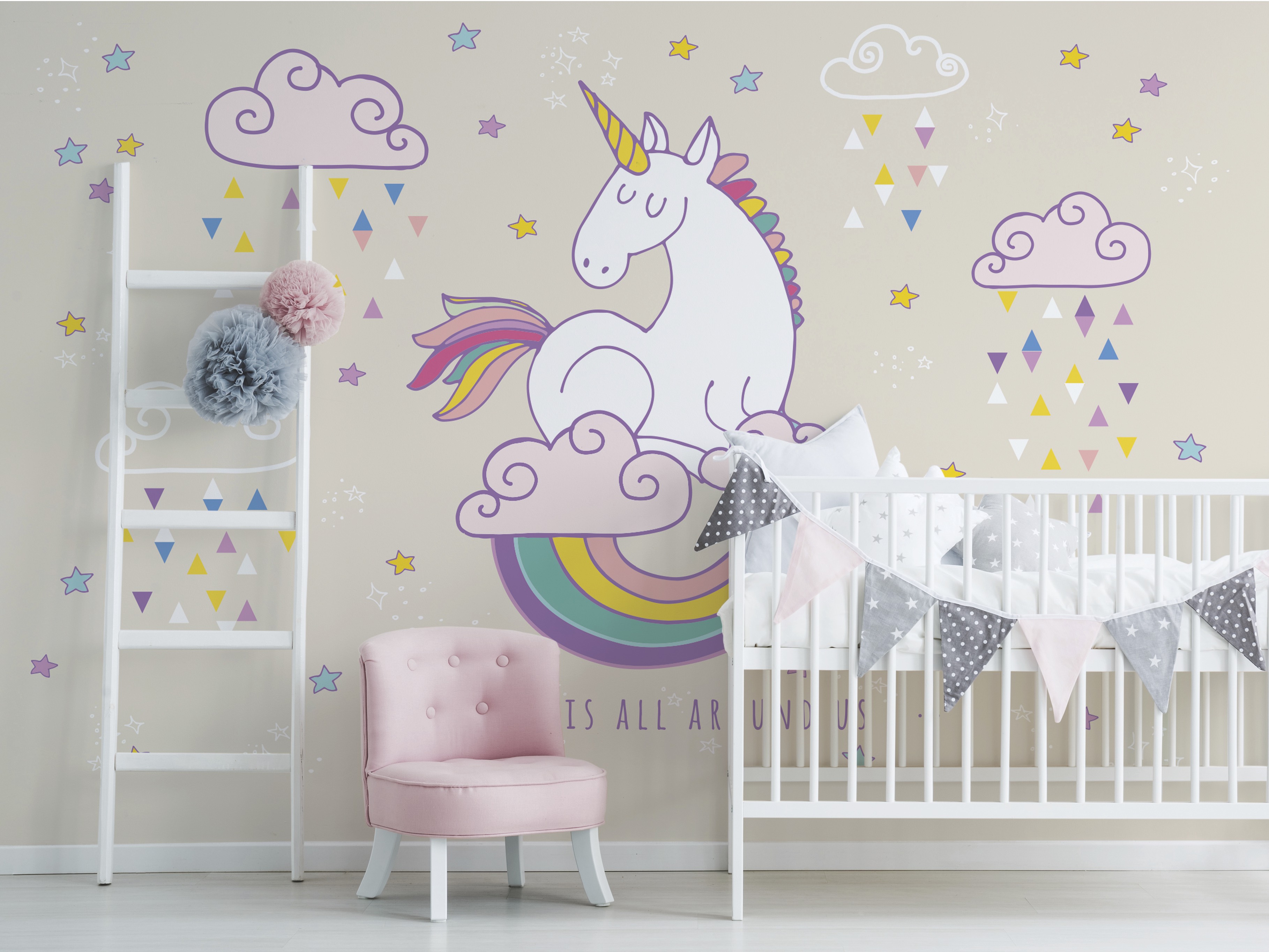 Kindertapete mit freundlichen Motiven